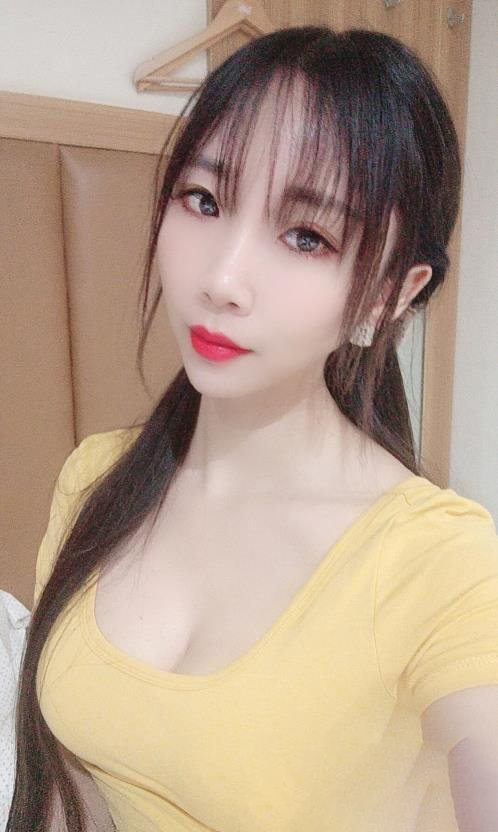 天河冰冰舌尖出色